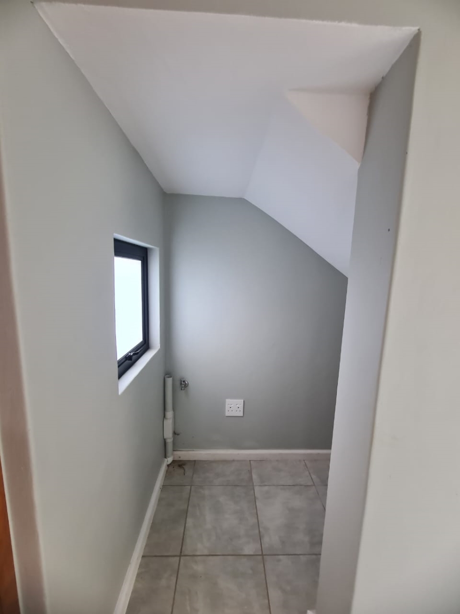 2 Bedroom Property for Sale in Kidds Beach Eastern Cape